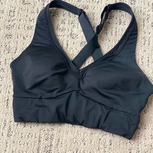 Athleta sports bra with adjustable straps